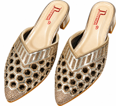 Golden Embellished Pointed-Toe Khussa | Party &
